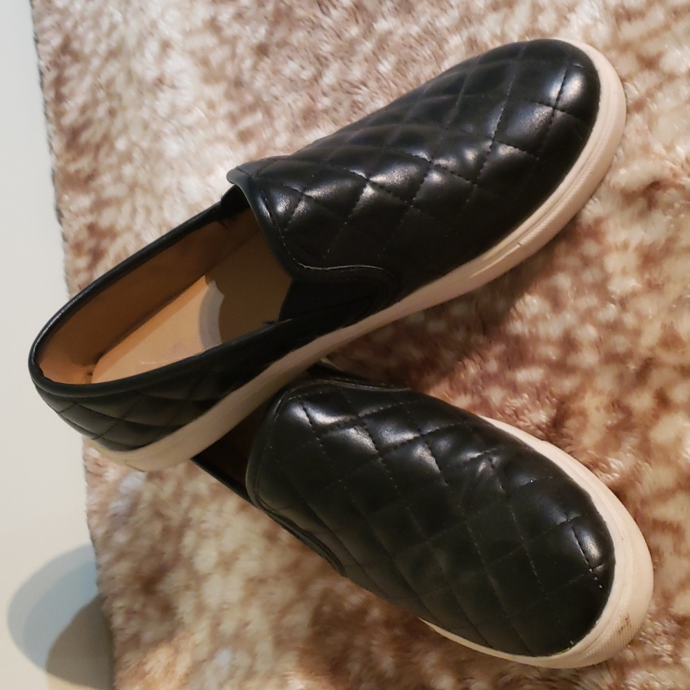 Brash 8.5 black flats